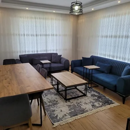 B17 Apartment