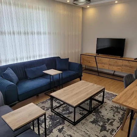 B17 Apartment